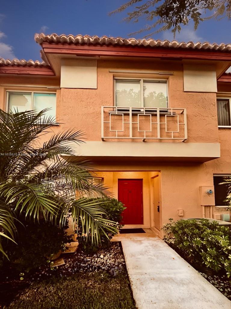 208th Ter, Pembroke Pines, FL 33029