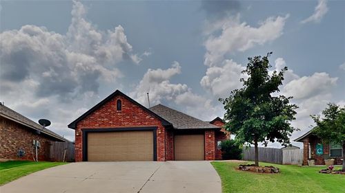 701 Abilene Way, Yukon, OK, 73099-0202 | Card Image