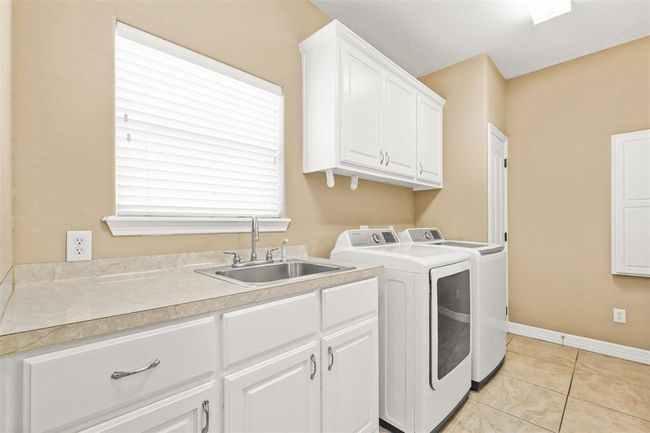 1425 County Road 116, Home with 3 bedrooms, 2 bathrooms and 6 parking in Caldwell TX | Image 25
