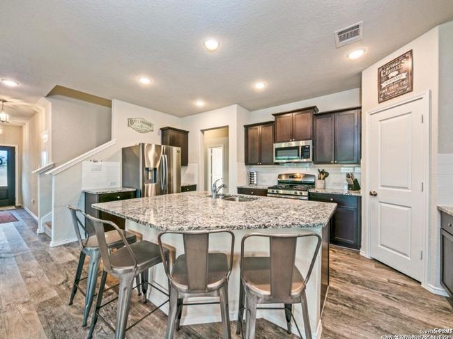 10202 Shadowy Dusk, House other with 6 bedrooms, 4 bathrooms and null parking in Schertz TX | Image 9