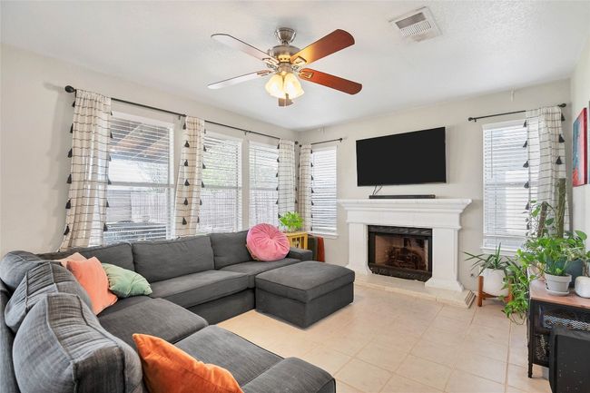 2901 Single Trace Ct, House other with 4 bedrooms, 3 bathrooms and 4 parking in Austin TX | Image 5
