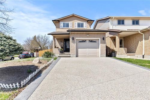 64 Athenia Dr, Stoney Creek, ON, L8J1S7 | Card Image