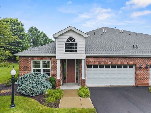 402 Providence Ct, Valencia, PA, 16059-1543 | Card Image
