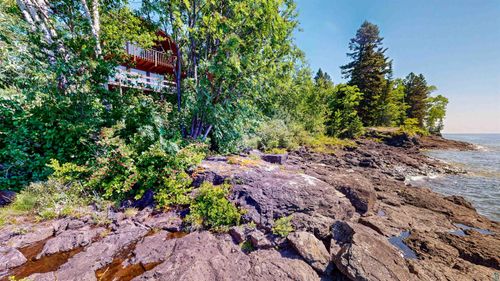 2952 W Highway 61, Grand Marais, MN, 55604-7538 | Card Image