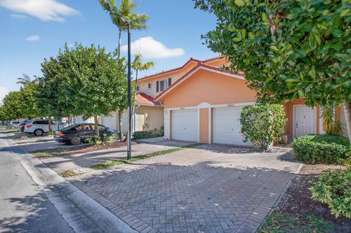 8204-8204 Santa Monica Ave, Tamarac, FL, 33321-1123 | Card Image