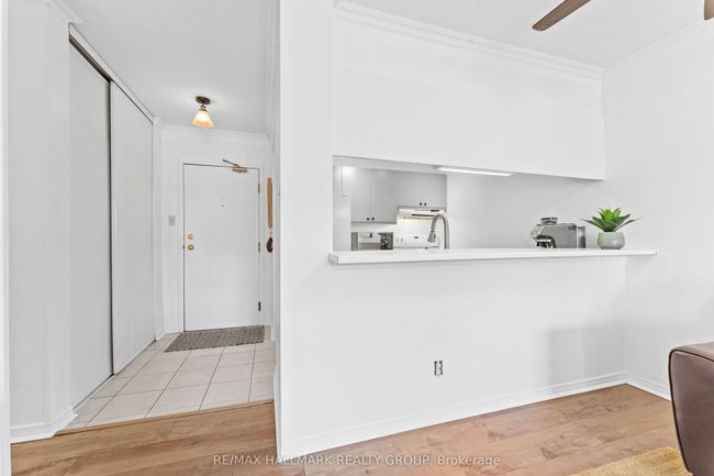 104 - 1099 Cadboro Rd, Condo with 2 bedrooms, 1 bathrooms and 1 parking in Gloucester ON | Image 9