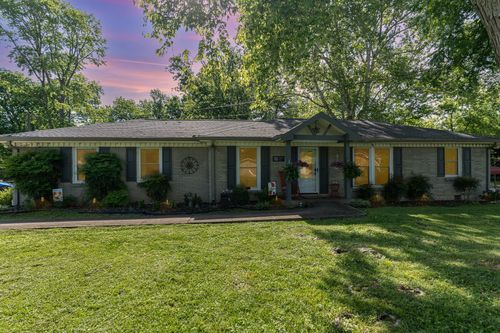 105 Trucord Dr, Hendersonville, TN, 37075-4815 | Card Image