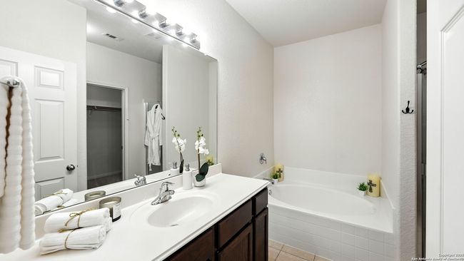 6738 Luckey Tree, House other with 4 bedrooms, 3 bathrooms and null parking in San Antonio TX | Image 19