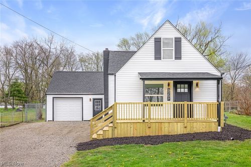3208 Royal Avenue Ne, Canton, OH, 44705 | Card Image