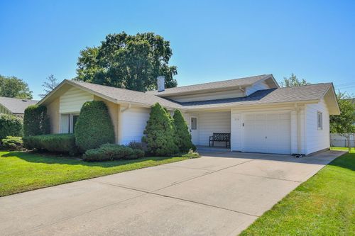 319 W Edson Pl, Lombard, IL, 60148-3821 | Card Image