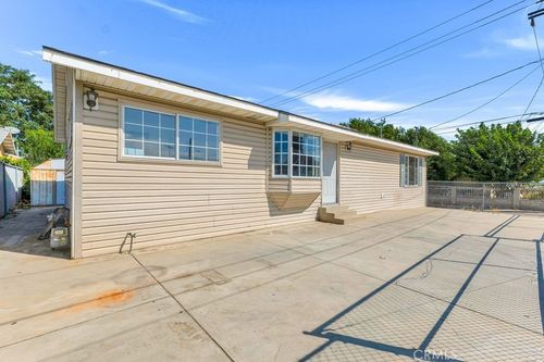 22319 Park St, Newhall, CA, 91321-3021 | Card Image