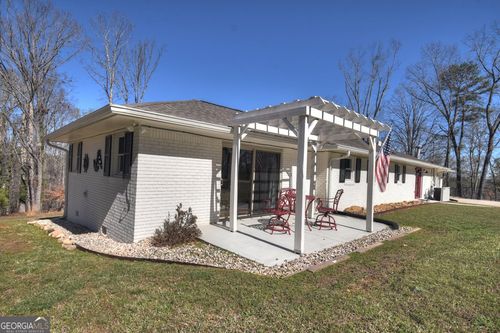 5383 Whitmire Dr, Gainesville, GA, 30504-5157 | Card Image