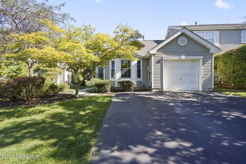 39 Hemlock Way, Freehold, NJ, 07728-4145 | Card Image