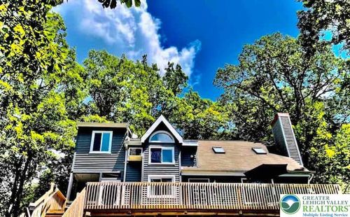 1026 Hampstead Rd, Bushkill, PA, 18324-8091 | Card Image