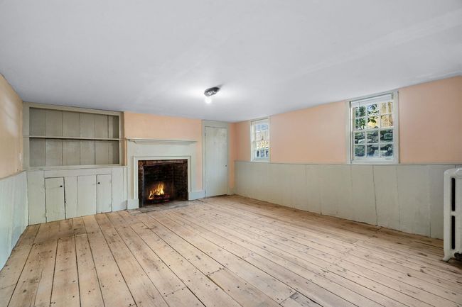 Same space unfinished. | Image 17
