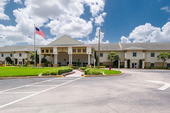 322 - 322 Windsor N, Condo with 1 bedrooms, 2 bathrooms and null parking in West Palm Beach FL | Image 29