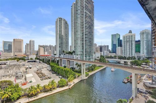 apt-1213-690 Sw 1st Ct, MIAMI, FL, 33130-2912 | Card Image