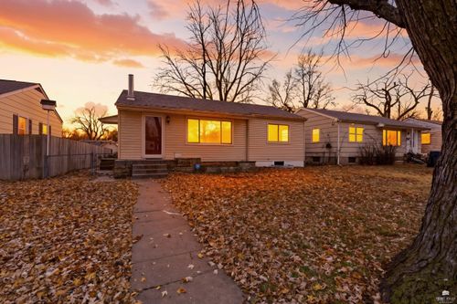 515 W Spruce St, Junction City, KS, 66441-3628 | Card Image