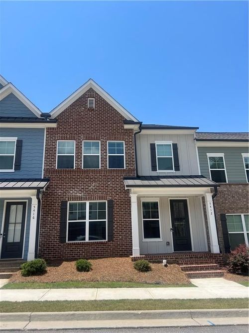 72-5412 Maple Grove Ln, Flowery Branch, GA, 30542-7637 | Card Image