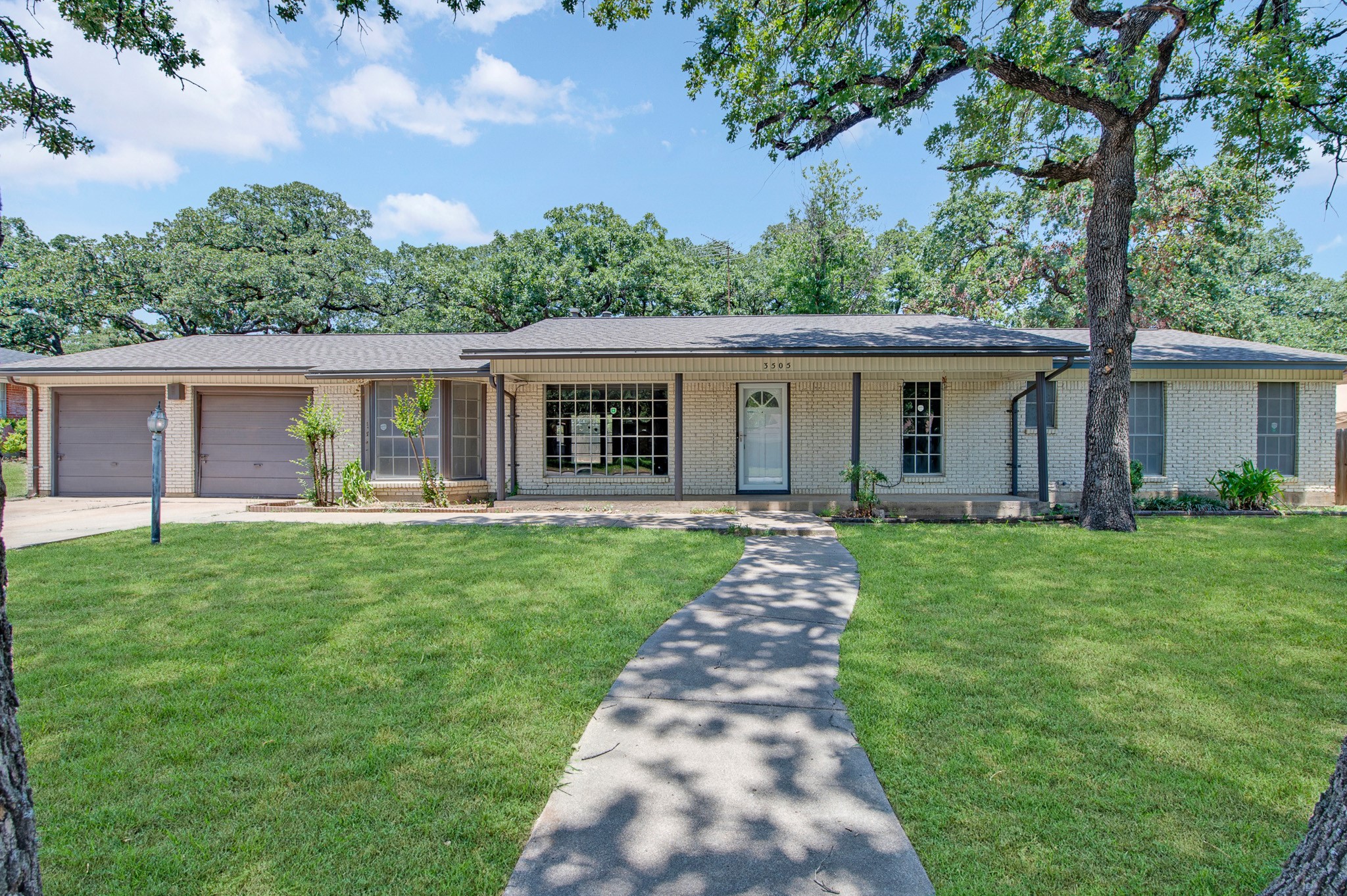 Residential in Forest Hill 2