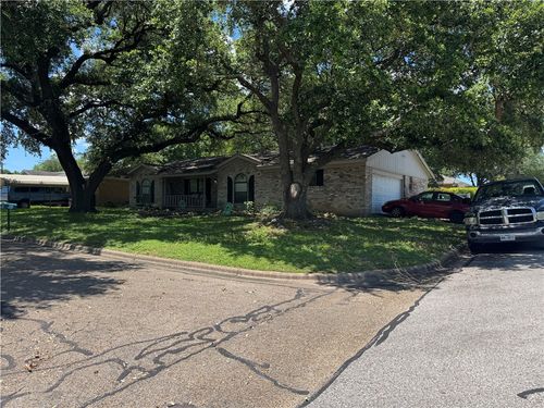 2000 Kirk Dr, Brenham, TX, 77833-5335 | Card Image
