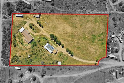 53985 Robin Ln, Aguanga, CA, 92536-9623 | Card Image