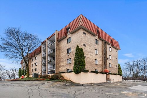 apt-d2-159 Franklin St, Stoneham, MA, 02180-1525 | Card Image