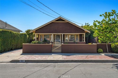 2011 Chorro St, San Luis Obispo, CA, 93401-5206 | Card Image