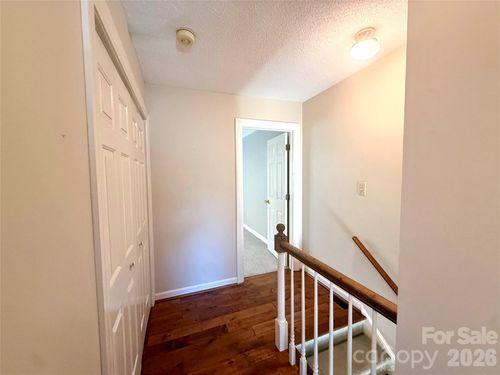 65-2705 N Center St, Hickory, NC, 28601-1346 | Card Image