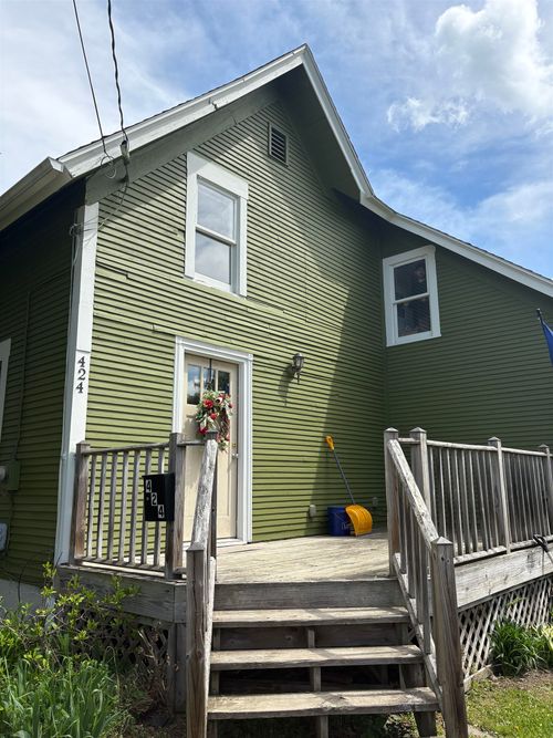 424 Vt Route 15, Underhill, VT, 05489-9499 | Card Image