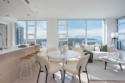 3111 - 1289 Hornby St, Condo with 2 bedrooms, 2 bathrooms and 1 parking in Vancouver BC | Image 1