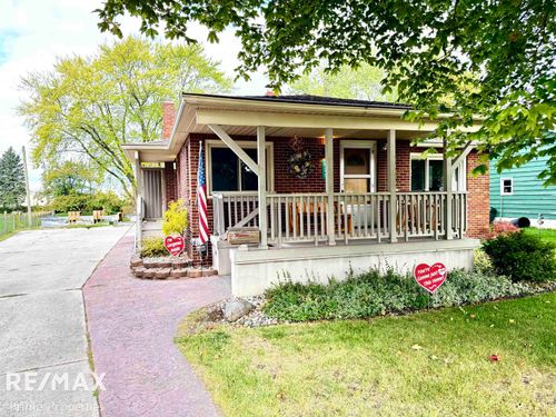 625 N Center St, Sebewaing, MI, 48759-1015 | Card Image