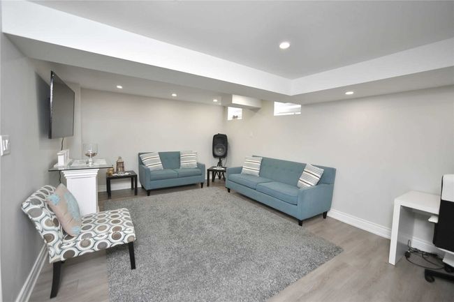 3231 Sharp Rd, House attached with 3 bedrooms, 4 bathrooms and 2 parking in Burlington ON | Image 32