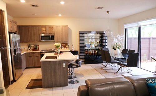 16012 Nw 91st Ct, Miami Lakes, FL, 33018-6363 | Card Image