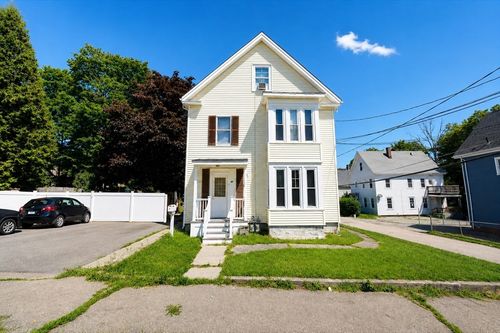 67 W Ashland St, Brockton, MA, 02301-2733 | Card Image