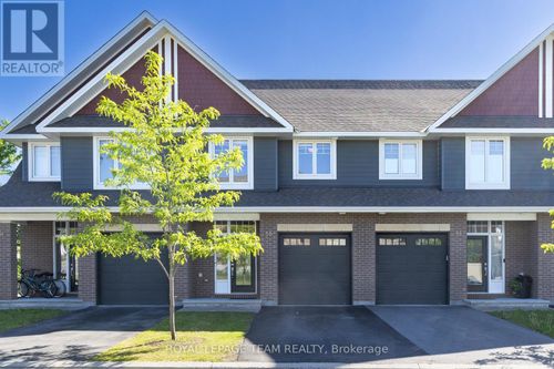 86 Escarpment Cres, Kanata, ON, K2T0L8 | Card Image