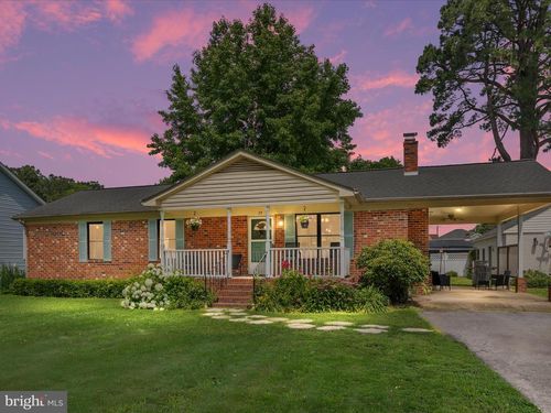 29 8th St, COLONIAL BEACH, VA, 22443-1609 | Card Image