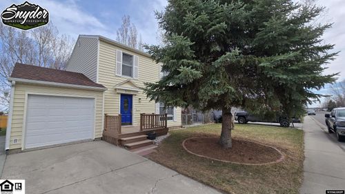 501 Pinnacle Dr, Riverton, WY, 82501-3910 | Card Image
