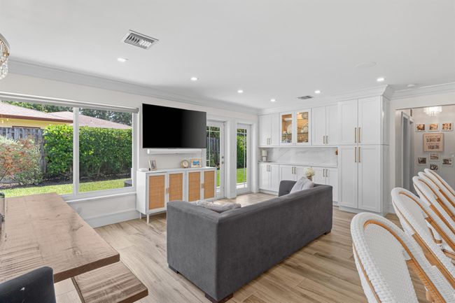 912 Roberts Rd, House other with 3 bedrooms, 3 bathrooms and null parking in Delray Beach FL | Image 13