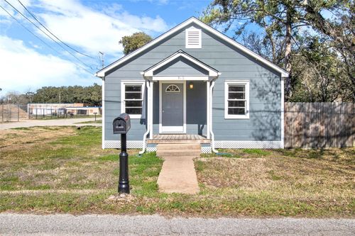 918 W Lang St, Alvin, TX, 77511-2161 | Card Image