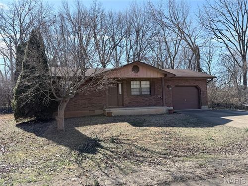 708 Yale St, Farmington, MO, 63640-2005 | Card Image