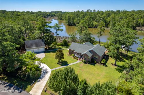 201 Trawler Ln, Merritt, NC, 28556-9454 | Card Image