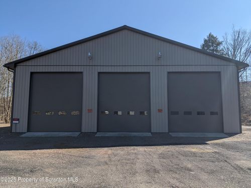 105 Dixon Rd, Tunkhannock, PA, 18657-5731 | Card Image