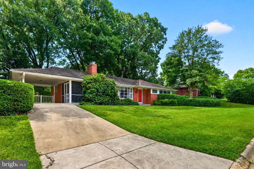 Residential in BELTSVILLE 3