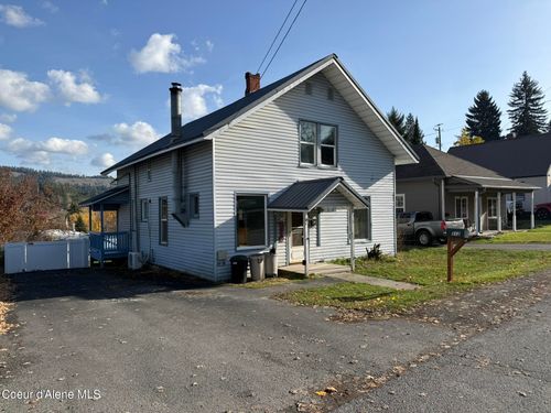 312 S 4th St, St. Maries, ID, 83861-2015 | Card Image