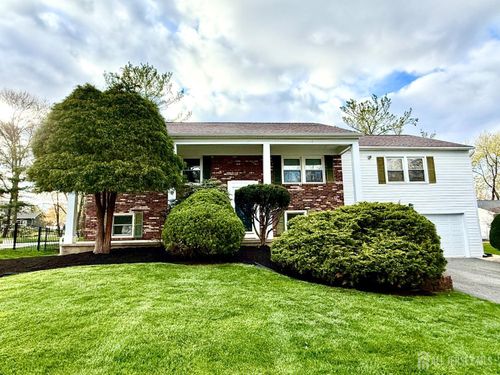 65 River Dr, Marlboro, NJ, 07746-1342 | Card Image