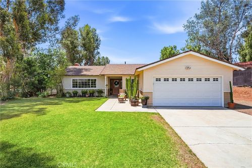 1442 Tally Ho Ln, Norco, CA, 92860-2922 | Card Image