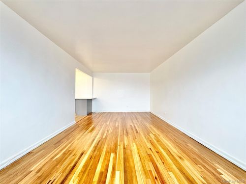 apt-4e-84 51st Ave, Elmhurst, NY, 11373-5807 | Card Image