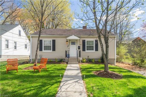 1139 Martin St, Winston-Salem, NC, 27103-4430 | Card Image