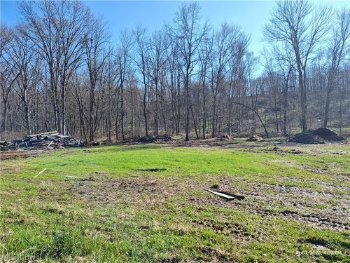 1852 Laramie Road, Carrollton, OH, 44615 | Card Image